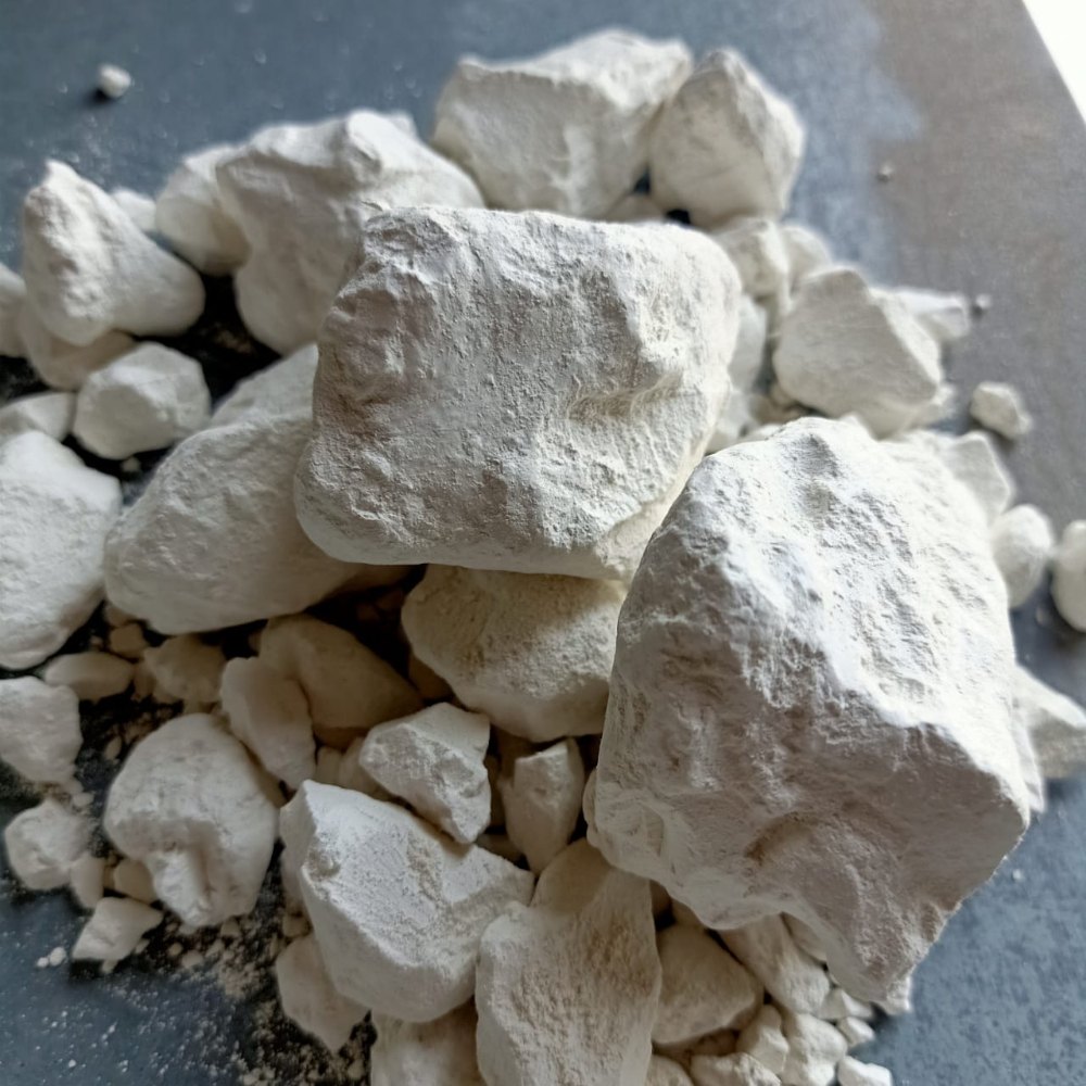 kaolin in lumps form 1000x1000